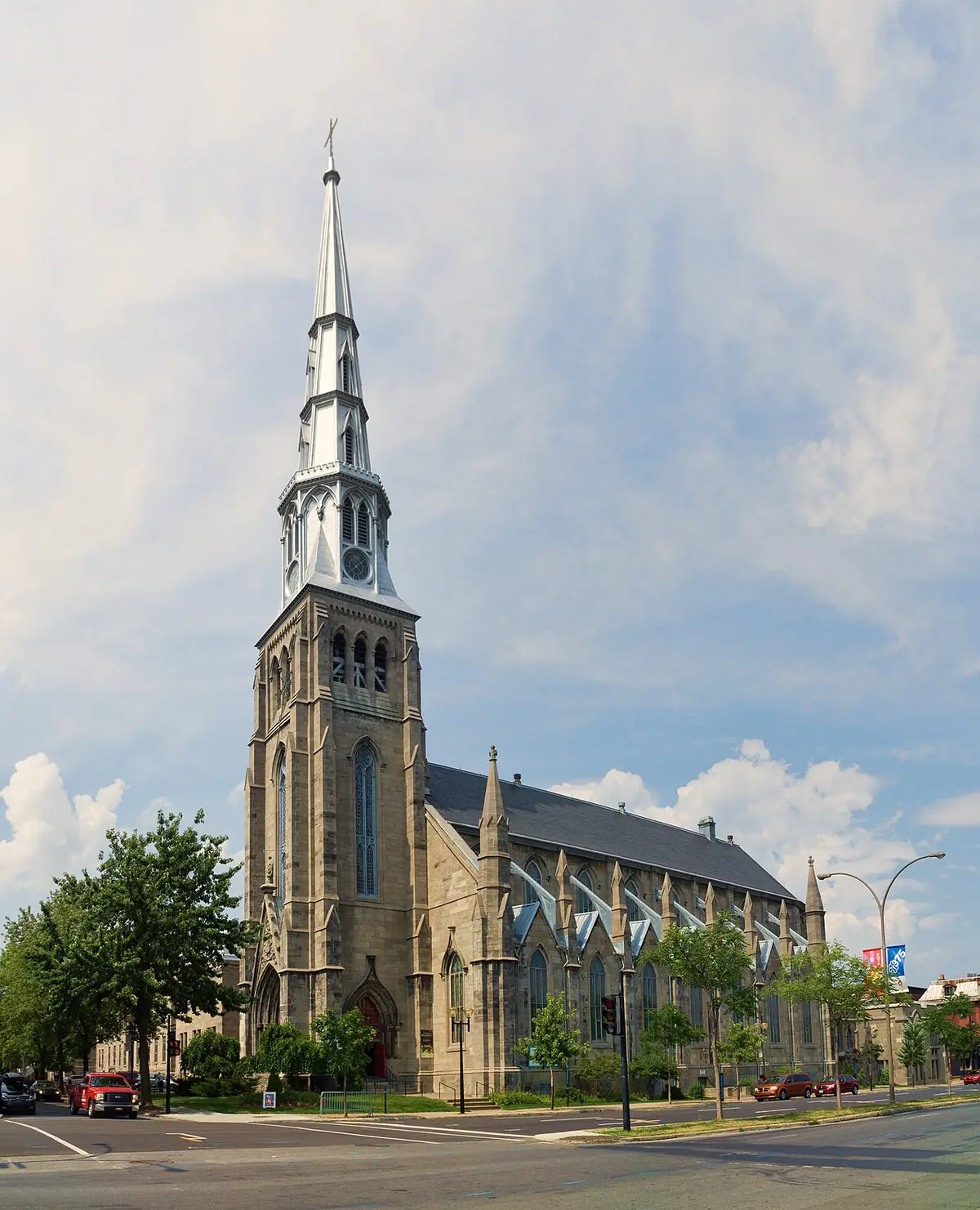 Saint-Pierre-Apôtre, Montréal