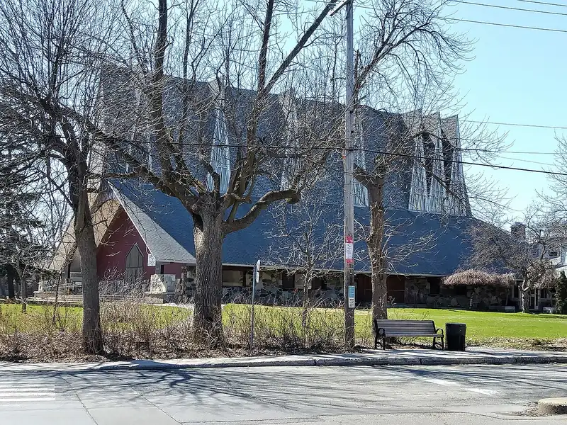 Saint Edmund of Canterbury, Montréal