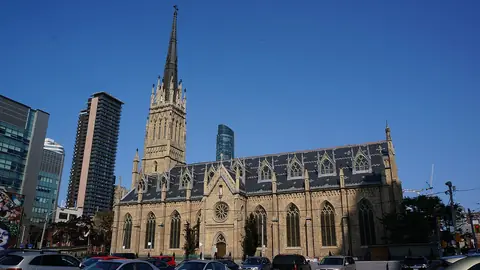 Photo: Jfvoll, CC BY-SA 4.0 St. Michael's Cathedral Basilica, Toronto