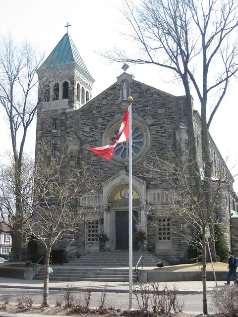 Photo: SimonP, CC BY-SA 3.0 Our Lady of Sorrows Parish, Etobicoke