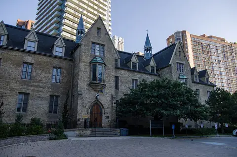 St. Basil's Parish, Toronto