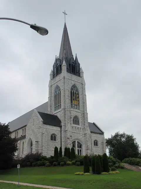 Photo: XeresNelro, CC BY-SA 4.0 Guardian Angels Parish, Orillia