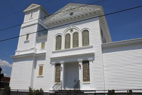 Photo: Altairisfar, Public domain Most Pure Heart of Mary Catholic Church, Mobile