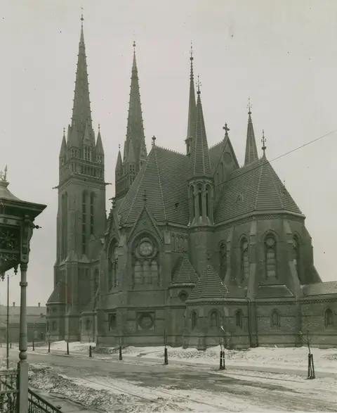 Photo: Sloan, Percy H. (Percy Haydn), 1867-, Public domain St. Paul Catholic Church, Chicago